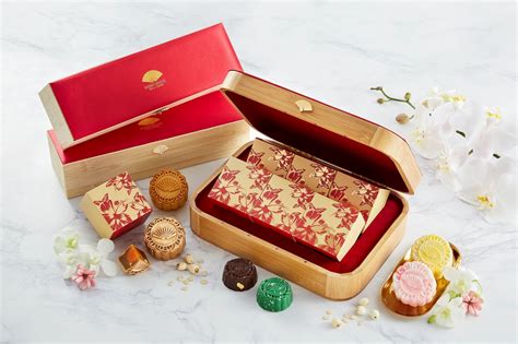 louis vuitton mooncake box price|are mooncakes expensive.